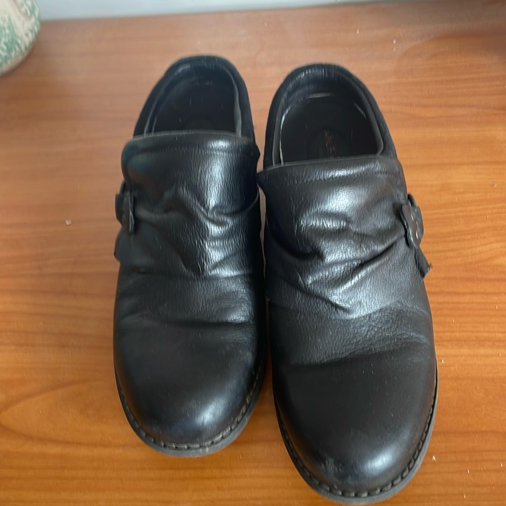 Leather and suede clogs